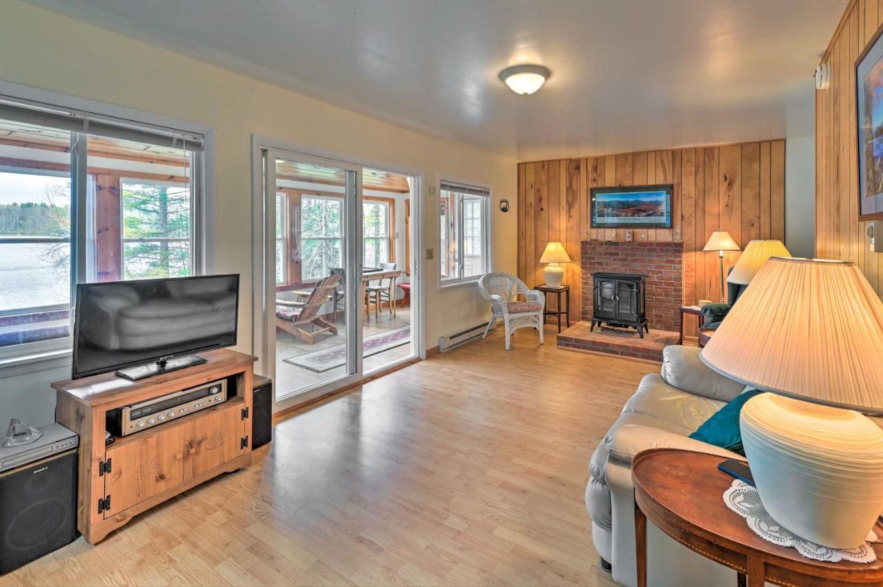 Lakefront Broadalbin Getaway With Deck And Kayaks Extérieur photo