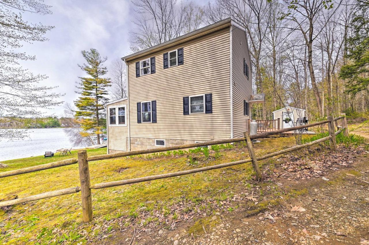 Lakefront Broadalbin Getaway With Deck And Kayaks Extérieur photo
